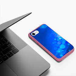 Чехол iPhone 7/8 матовый Блики на синем фоне, цвет: 3D-малиновый — фото 2