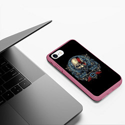 Чехол iPhone 7/8 матовый Кратос и клики хаоса GoW Ragnarok, цвет: 3D-малиновый — фото 2