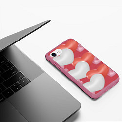 Чехол iPhone 7/8 матовый Красно - белые сердца на красном фоне, цвет: 3D-малиновый — фото 2