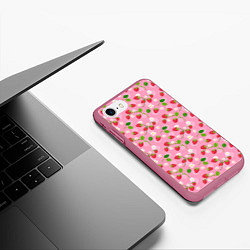 Чехол iPhone 7/8 матовый Паттерн земляника и цветы, цвет: 3D-малиновый — фото 2