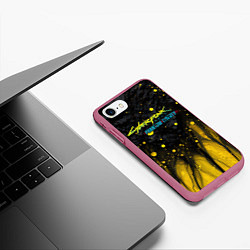 Чехол iPhone 7/8 матовый Cyberpunk 2077 phantom liberty black gold, цвет: 3D-малиновый — фото 2