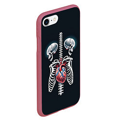 Чехол iPhone 7/8 матовый Два сросшихся скелета и сердце, цвет: 3D-малиновый — фото 2