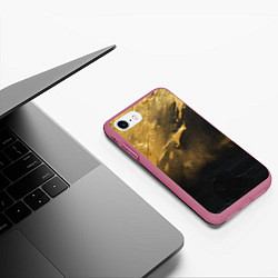 Чехол iPhone 7/8 матовый Золотое напыление на черном, цвет: 3D-малиновый — фото 2