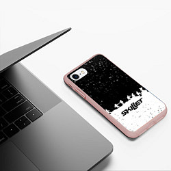 Чехол iPhone 7/8 матовый Skillet rock music band, цвет: 3D-светло-розовый — фото 2