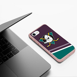 Чехол iPhone 7/8 матовый Anaheim Ducks Selanne, цвет: 3D-светло-розовый — фото 2