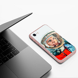 Чехол iPhone 7/8 матовый Гагарин в полете, цвет: 3D-светло-розовый — фото 2