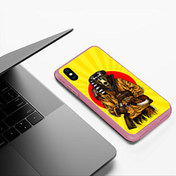 Чехол iPhone XS Max матовый Медведь охотник, цвет: 3D-малиновый — фото 2