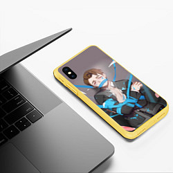 Чехол iPhone XS Max матовый Connor Pain, цвет: 3D-желтый — фото 2