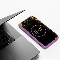 Чехол iPhone XS Max матовый 21 Pilots: Yellow & Black, цвет: 3D-фиолетовый — фото 2