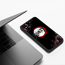 Чехол iPhone XS Max матовый КЛИНОК РАССЕКАЮЩИЙ ДЕМОНОВ БРЫЗГИ КРАСОК, цвет: 3D-черный — фото 2