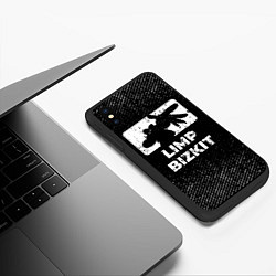 Чехол iPhone XS Max матовый Limp Bizkit с потертостями на темном фоне, цвет: 3D-черный — фото 2