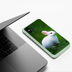 Чехол iPhone XS Max матовый Кролик на фоне травы, цвет: 3D-салатовый — фото 2