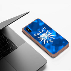 Чехол iPhone XS Max матовый Геральт из ривии лого охотника, цвет: 3D-коричневый — фото 2