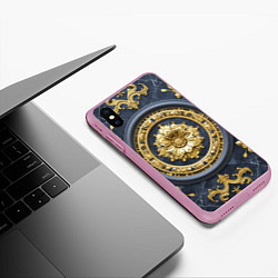 Чехол iPhone XS Max матовый Объемные золотые классические узоры, цвет: 3D-розовый — фото 2