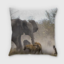 Подушка квадратная Гиены охотятся на слона, цвет: 3D-принт