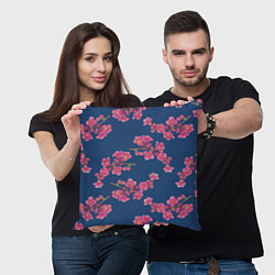 Подушка квадратная Веточки айвы с розовыми цветами на синем фоне, цвет: 3D-принт — фото 2