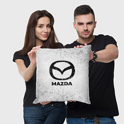 Подушка квадратная Mazda с потертостями на светлом фоне, цвет: 3D-принт — фото 2