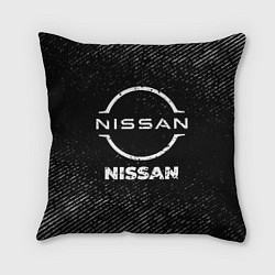Подушка квадратная Nissan с потертостями на темном фоне, цвет: 3D-принт