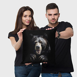 Подушка квадратная Бурый атакующий медведь, цвет: 3D-принт — фото 2