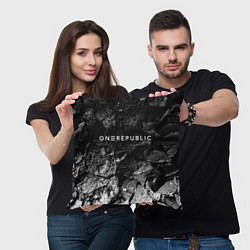 Подушка квадратная OneRepublic black graphite, цвет: 3D-принт — фото 2