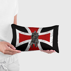 Подушка-антистресс Рыцарь на фоне мальтийского креста, цвет: 3D-принт — фото 2