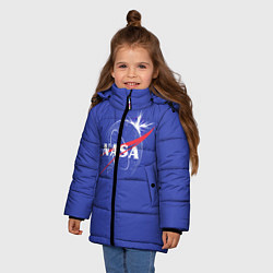 Куртка зимняя для девочки NASA: Blue Space, цвет: 3D-черный — фото 2