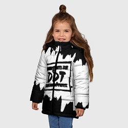 Куртка зимняя для девочки ДДТ, цвет: 3D-черный — фото 2