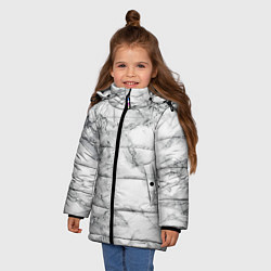Куртка зимняя для девочки Мрамор, цвет: 3D-черный — фото 2