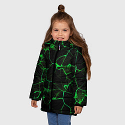 Куртка зимняя для девочки Абстракция - Черно-зеленый фон - дым, цвет: 3D-красный — фото 2