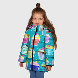 Куртка зимняя для девочки Торты и кексы, цвет: 3D-черный — фото 2