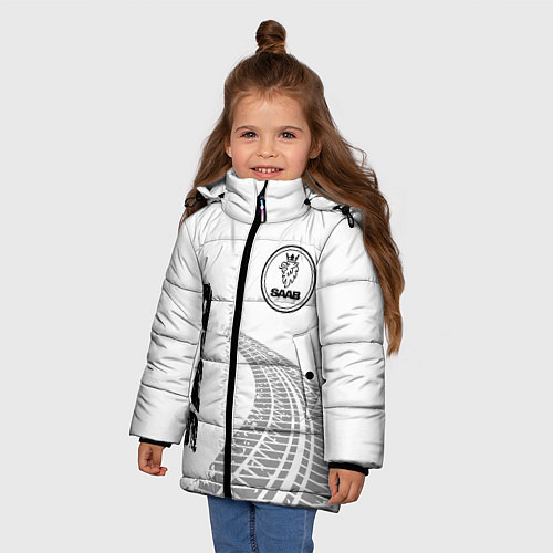 Зимняя куртка для девочки Saab speed на светлом фоне со следами шин: надпись / 3D-Черный – фото 3