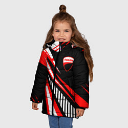 Куртка зимняя для девочки Ducati- красные абстрактные фигуры, цвет: 3D-черный — фото 2