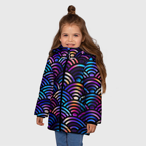 Зимняя куртка для девочки Разноцветные волны-чешуйки / 3D-Черный – фото 3