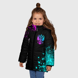 Куртка зимняя для девочки Ангелина и неоновый герб России вертикально, цвет: 3D-черный — фото 2