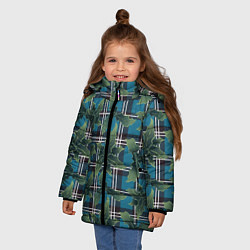 Куртка зимняя для девочки Листья остролиста на голубой шотландке, цвет: 3D-черный — фото 2