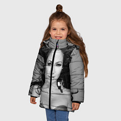 Куртка зимняя для девочки Дженнифер Лопез, цвет: 3D-черный — фото 2