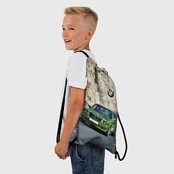 Рюкзак-мешок Зелёная бэха на горной дороге, цвет: 3D-принт — фото 2