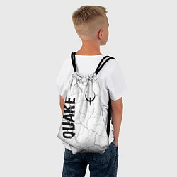 Рюкзак-мешок Quake glitch на светлом фоне: надпись, символ, цвет: 3D-принт — фото 2