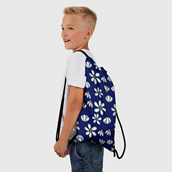 Рюкзак-мешок Дудл ромашки на синем фоне - паттерн, цвет: 3D-принт — фото 2