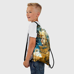 Рюкзак-мешок Блондинка космонавт в золотом скафандре, цвет: 3D-принт — фото 2