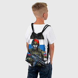 Рюкзак-мешок Русский солдат на фоне флага, цвет: 3D-принт — фото 2