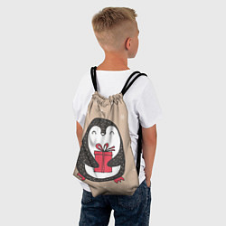 Рюкзак-мешок Пингвин с подарком, цвет: 3D-принт — фото 2