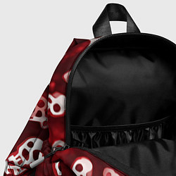 Детский рюкзак Белые черепки и кости на красном фоне, цвет: 3D-принт — фото 2
