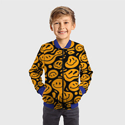 Бомбер детский Растекающийся оранжевый смайл, цвет: 3D-синий — фото 2