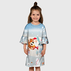 Платье клеш для девочки Санта и тигр делают сэлфи, цвет: 3D-принт — фото 2