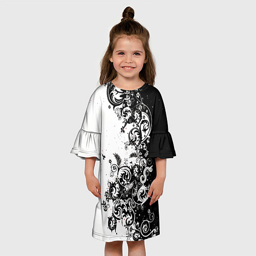 Детское платье Черно-белая птица среди узорчатых цветов / 3D-принт – фото 3