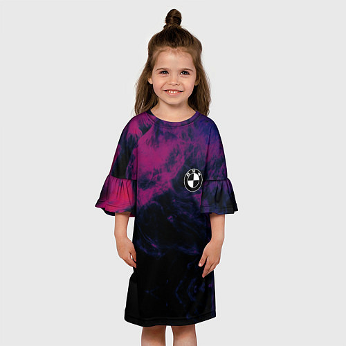 Детское платье БМВ на фоне сиреневого дыма / 3D-принт – фото 3