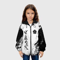 Куртка с капюшоном детская Black clover чёрный клевер вертикальная надпись, цвет: 3D-черный — фото 2