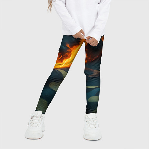 Детские легинсы Огонь на камуфляжной ткани / 3D-принт – фото 3