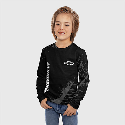 Детский лонгслив Chevrolet Speed на темном фоне со следами шин / 3D-принт – фото 3